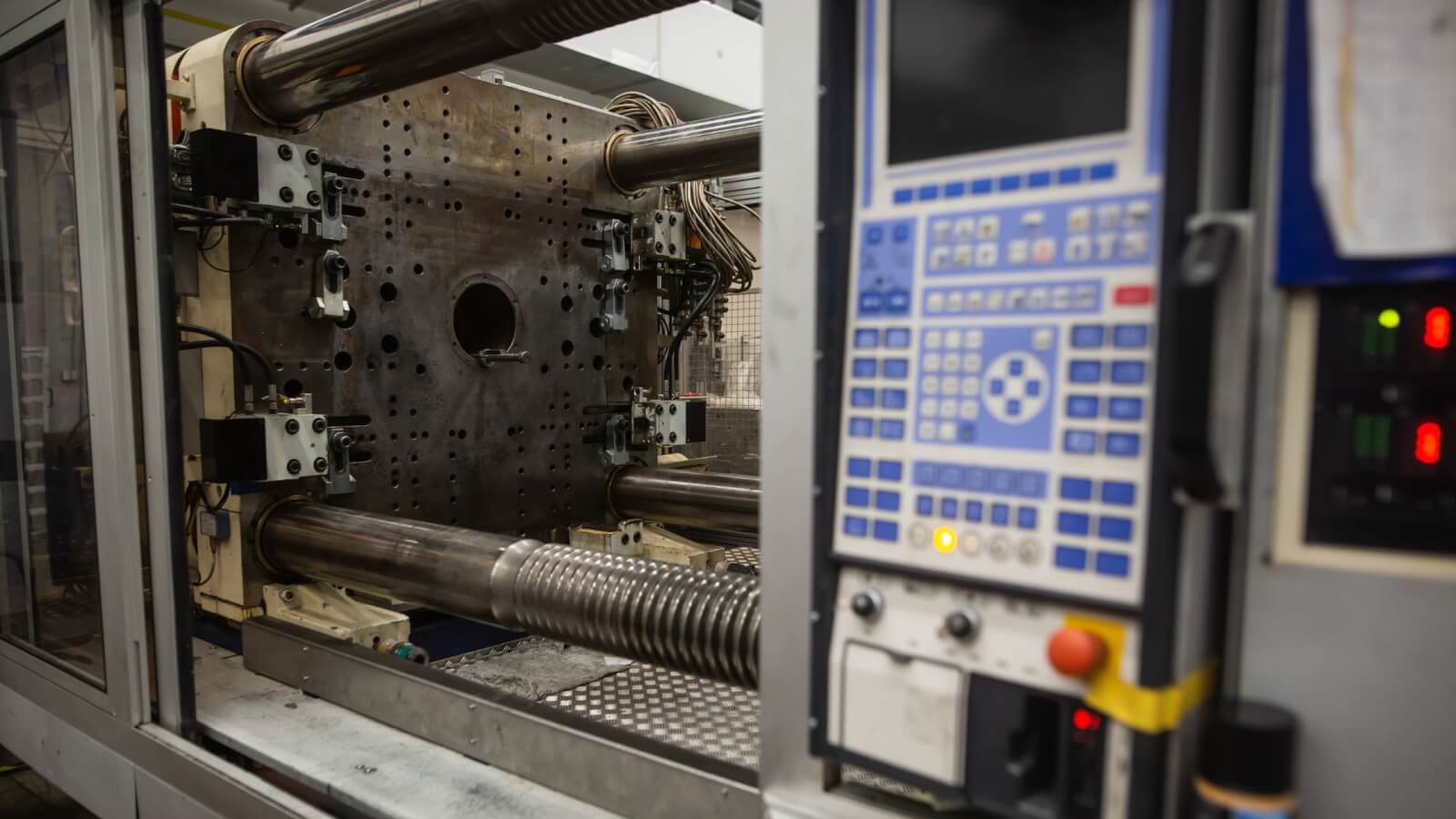What is Molding: Definition, Types, Materials & Applications