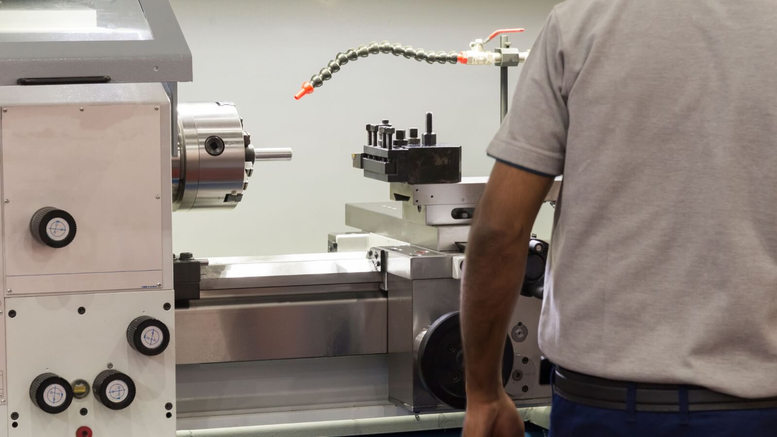 What is NC Machining: Definition, Types and Difference from CNC Machining