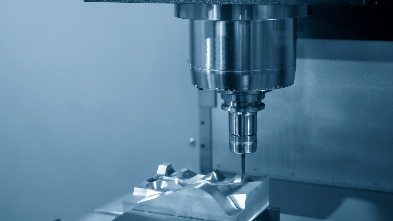 What are the Main Components of a Milling Machine
