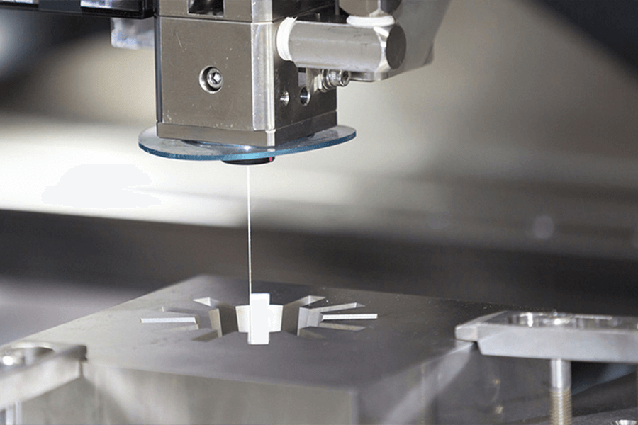 Sinker EDM vs wire EDM: Main differences and applications